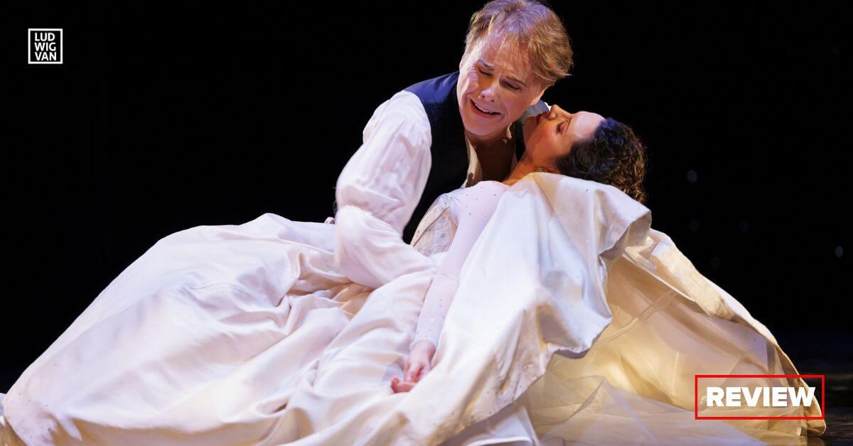 Colin Ainsworth as Orpheus, Mireille Asselin as Eurydice (Photo: Bruce Zinger)