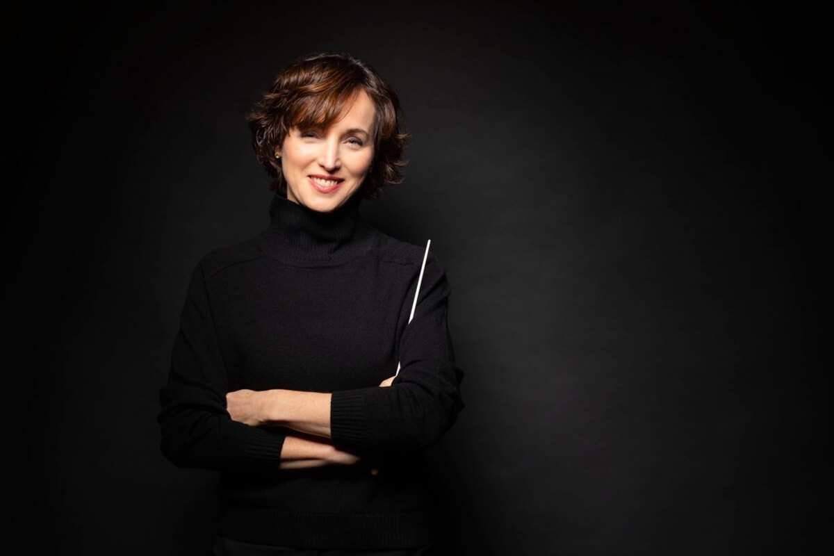 Conductor Tania Miller (Photo courtesy of the artist)