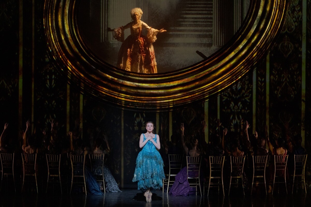Hannah Galway and Artists of the Ballet in Emma Bovary (Photo: Karolina Kuras/Courtesy of The National Ballet of Canada)