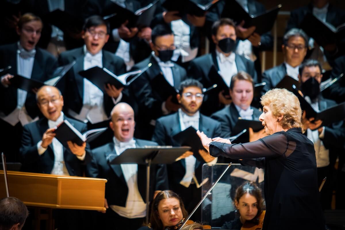 Dame Jame Glover leads the TSO, choir and soloists in Handel's Messiah (Photo: Allan Cabral)