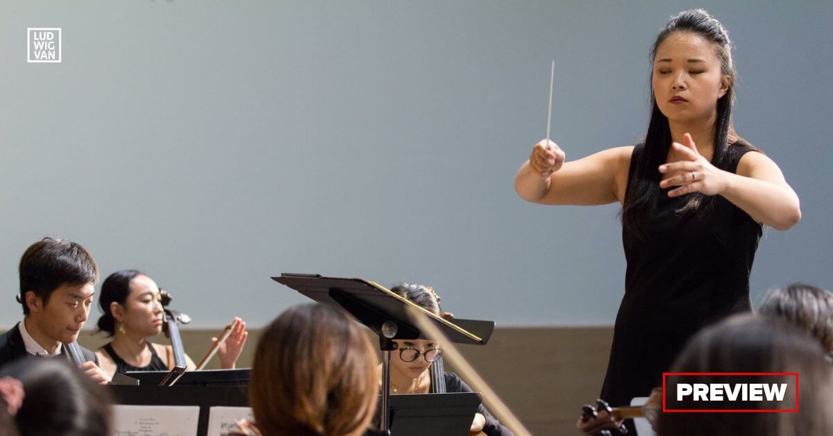 Maestra Sharon Lee conducts the Korean Canadian Symphony Orchestra (Photo courtesy of KCSO)