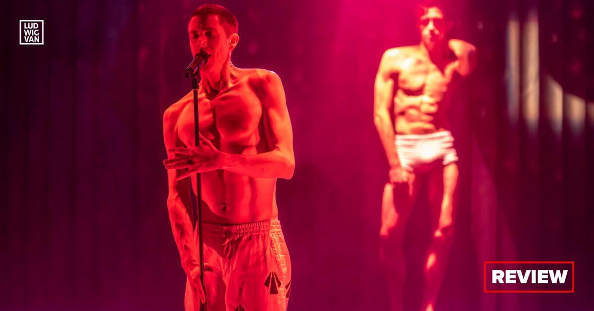 Soulpepper Theatre’s De Profundis: Oscar Wilde in Jail (Photo: Dahlia Katz)