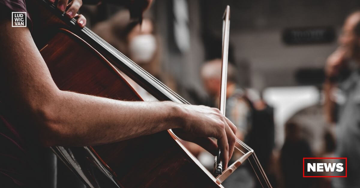 Image of a man playing cello by Alexas Fotos (CC0C/Pixabay)