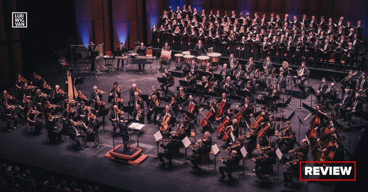 The National Arts Centre Orchestra, Orchestre symphonique de Québec (OSQ), and the Toronto Mendelssohn Choir with conductor Alexander Shelley perform at the Grand Théâtre de Québec (Photo: Greggory Clark)