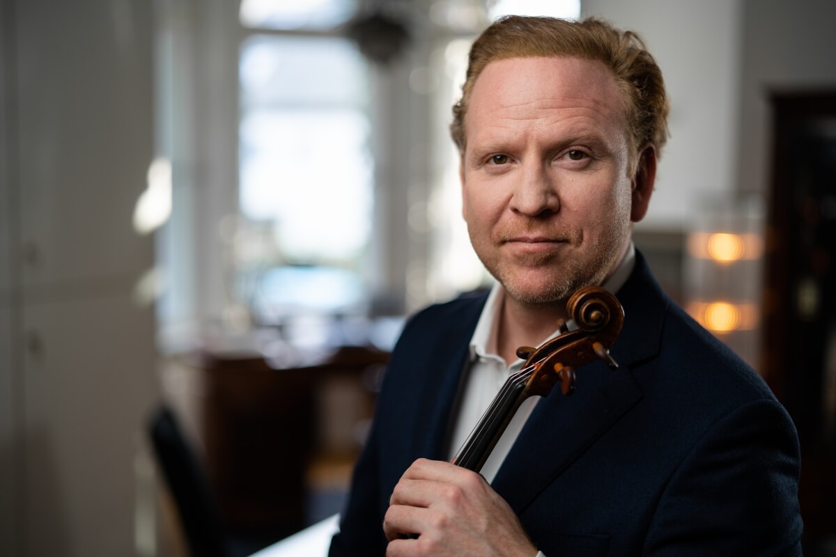 Violinist Daniel Hope (Photo: Daniel Waldhecker)
