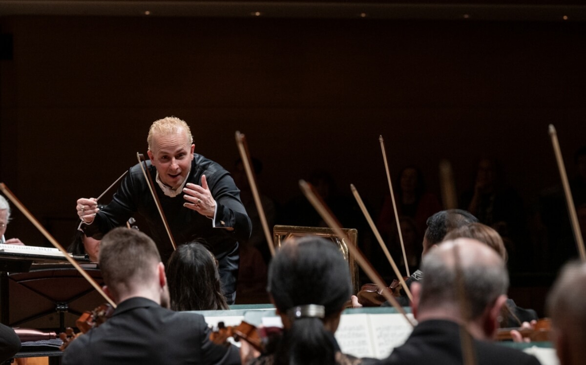 Yannick Nézet-Séguin conducts the Philadelphia Orchestra at Koerner Hall, Toronto (Photo: Lisa Sakulensky)