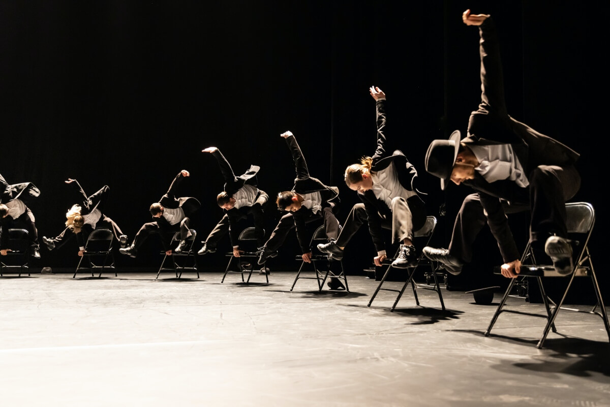 Gauthier Dance//Dance Company Theaterhaus Stuttgart in Choreographer Ohad Naharin’s Minus 16 (Photo: Jeanette Bak)