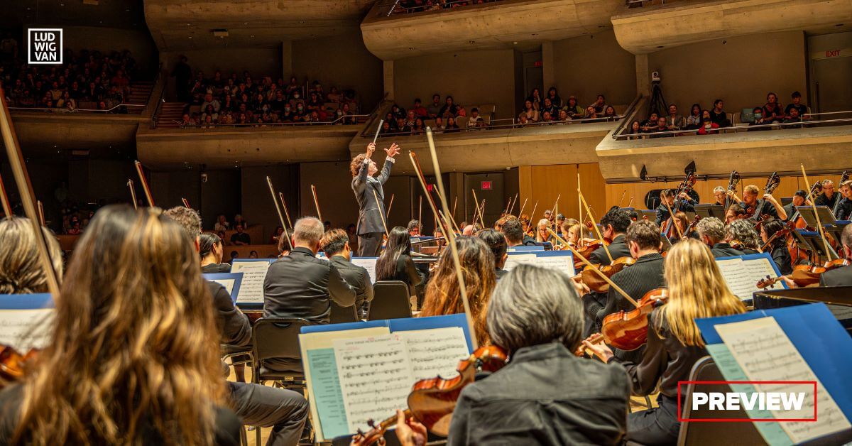 The Toronto Symphony Orchestra with conductor Gustavo Gimeno (Photo: Allan Cabral)