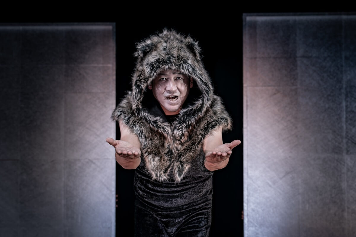 Kohey Nakadachi in Mukashi, Mukashi (Photo: Yoshikazu Inou)