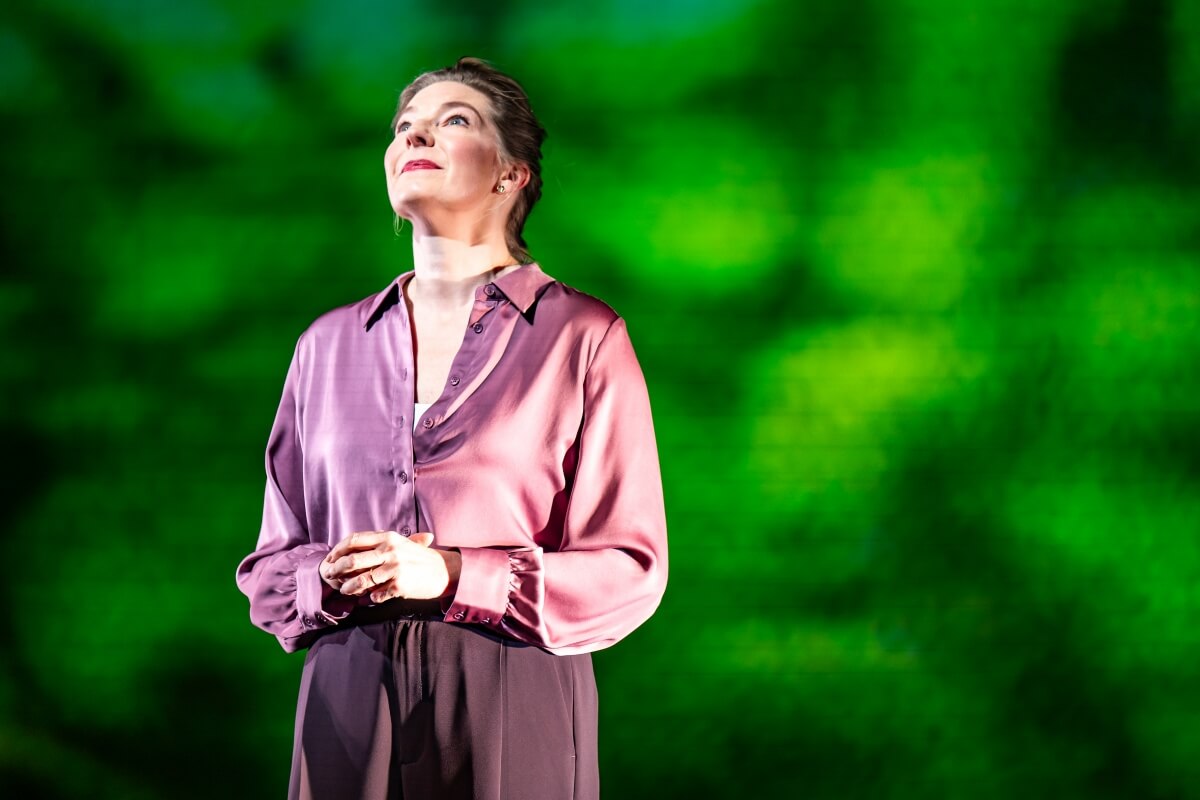 Maev Beaty in Canadian Stage’s My Name is Lucy Barton (Photo: Dahlia Katz)