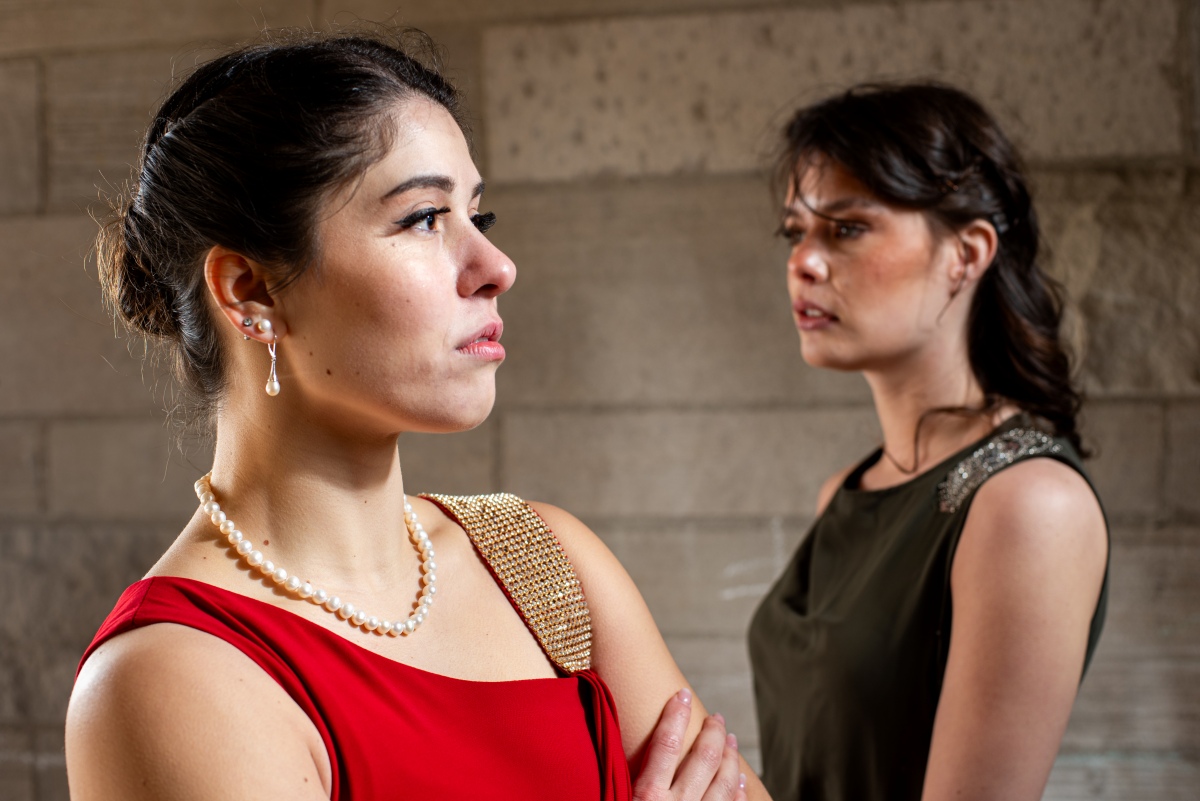 Musical theatre Performers Emily Hundt & Doraianna Filippo in The Iron Mask by Breakaway Entertainment (Photo: Sebastian Lyn)