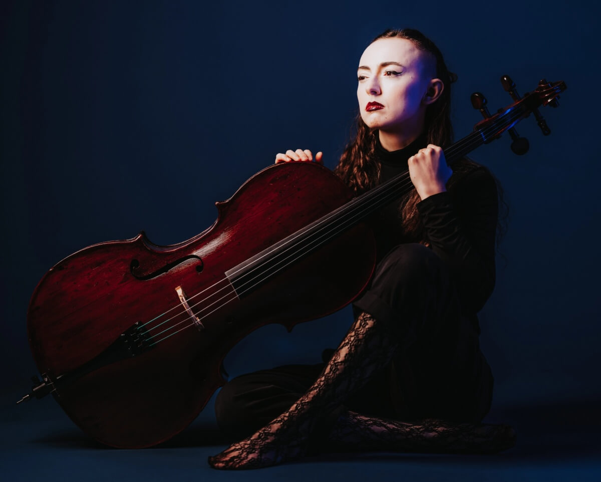 Cellist and composer India Gailey (Photo: Curtis Perry)