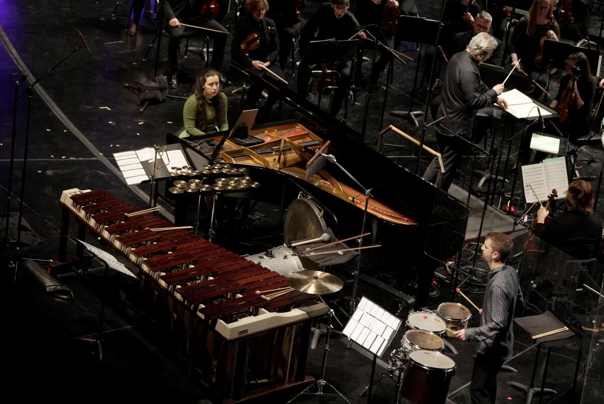 The SHHH!! Ensemble — pianist Edana Higham and percussionist Zac Pulak at the 2023 premiere of composer Kelly-Marie Murphy's Machines, Mannequins, and Monsters (Photo: Matt Duboff)