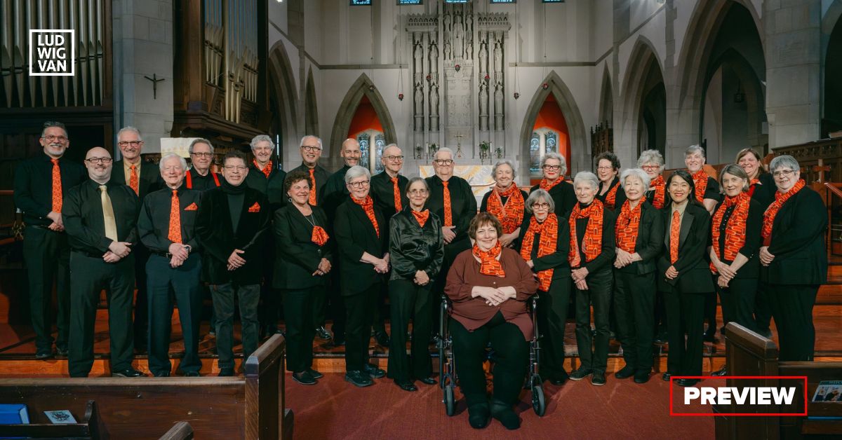 Artistic Director Laurie Evans Fraser with The Upper Canada Choristers and Cantemos Choir (Photo courtesy of UCC)