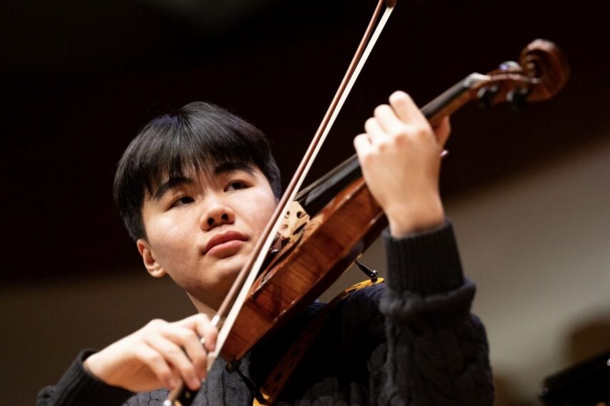 Violist Harrison Yang Meng (Photo courtesy of the artist)