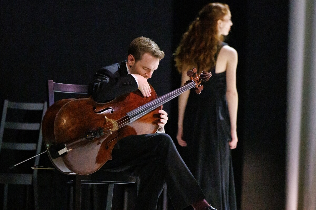 Cellist Coleman Itzkoff and mezzo-soprano Rachael Wilson in Procession (Photo: Bruce Zinger, Courtesy of The National Ballet of Canada)