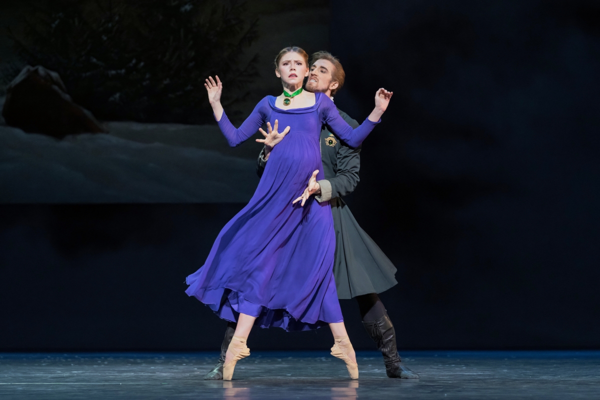 Isabella Kinch and Ben Rudisin in The Winter's Tale (Photo: Karolina Kuras, Courtesy of The National Ballet of Canada)