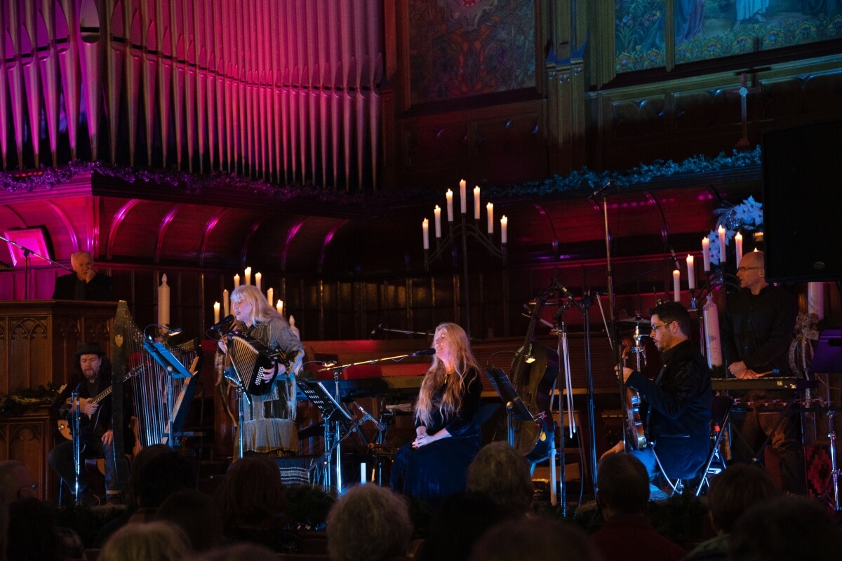 Multi-instrumentalist, singer and songwriter Loreena McKennitt and friends in concert (Photo courtesy of the artists)