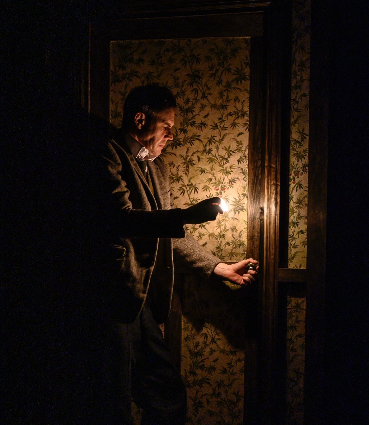 Ben Porter in The Woman in Black (Photo courtesy of PW Productions & Pemberley Productions)