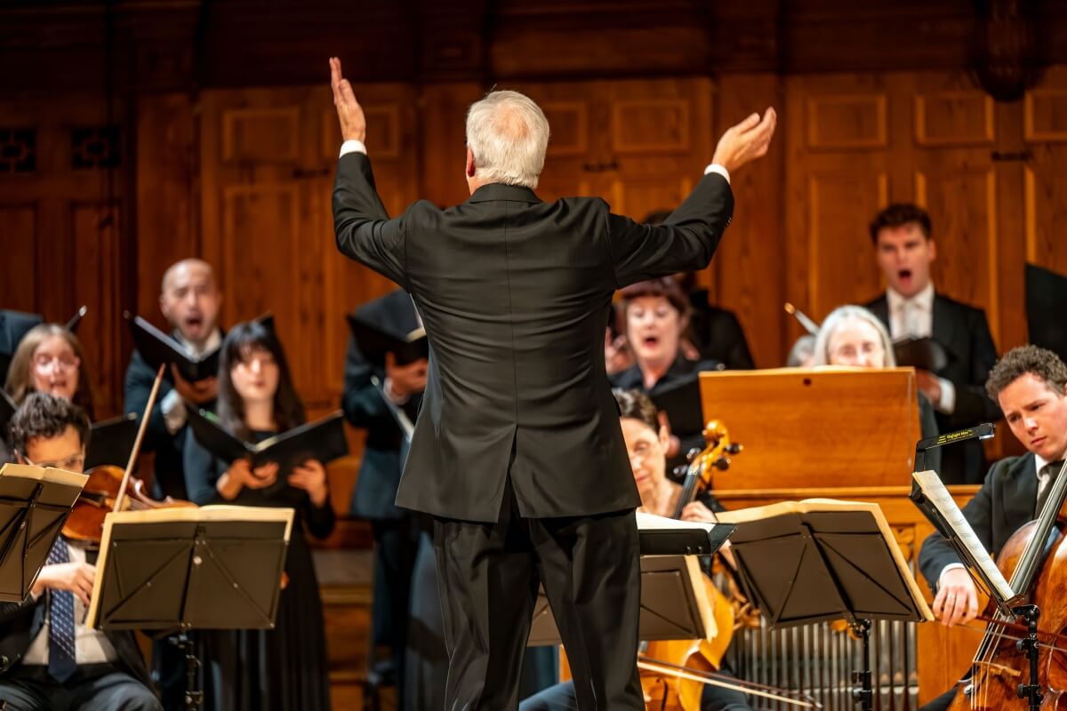 Ivars Taurins conducts the Tafelmusik Baroque Orchestra and Chamber Choir on November 28 at Toronto’s Jeanne Lamon Hall (Photo: Dahlia Katz)
