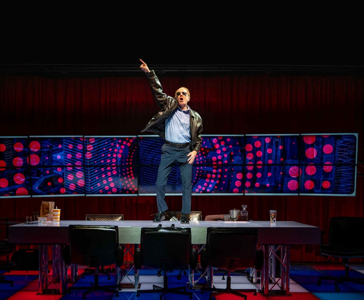 Tom Rooney as Rogers ill-fated CEO from 2013 to 2016 Guy Laurence in Crow’s Theatre’s Rogers v. Rogers (Photo: Dahlia Katz)