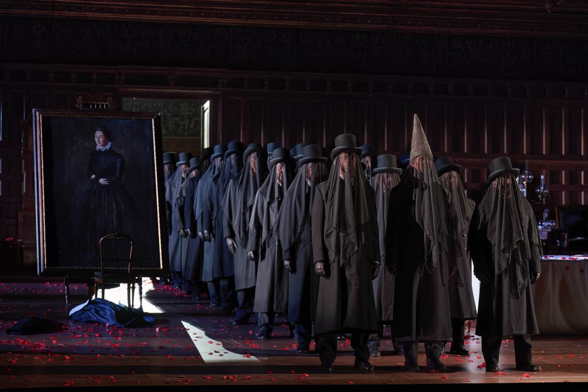 A scene from the Canadian Opera Company’s production of Rigoletto, 2026 (Photo: Michael Cooper)