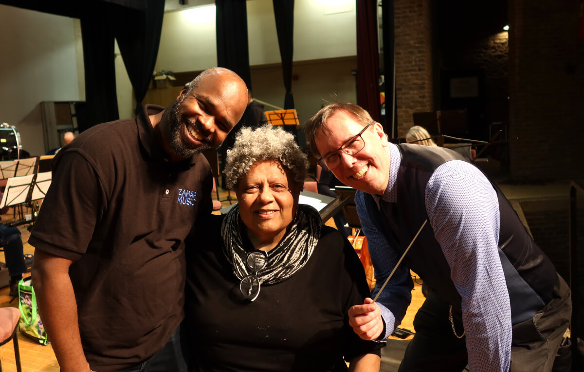 L-R: Musician and producer Corey Butler; singer Jackie Richardson; Etobicoke Philharmonic Orchestra Music Director Matthew Jones in rehearsal (Photo courtesy of EPO)