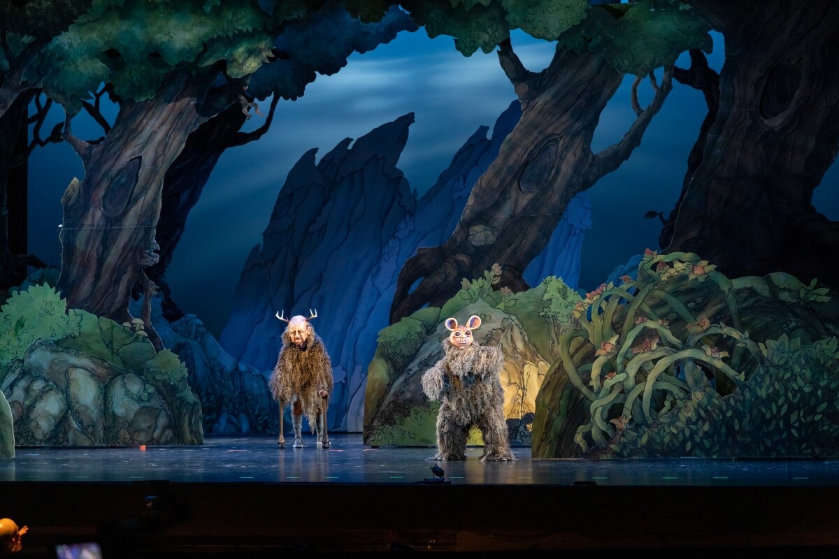 The Calgary Opera production of Hunperdinck’s Hansel and Gretel (Photo courtesy of Calgary Opera)