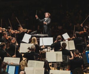 Gustavo Gimeno conducts the Toronto SYmphony Orchestra