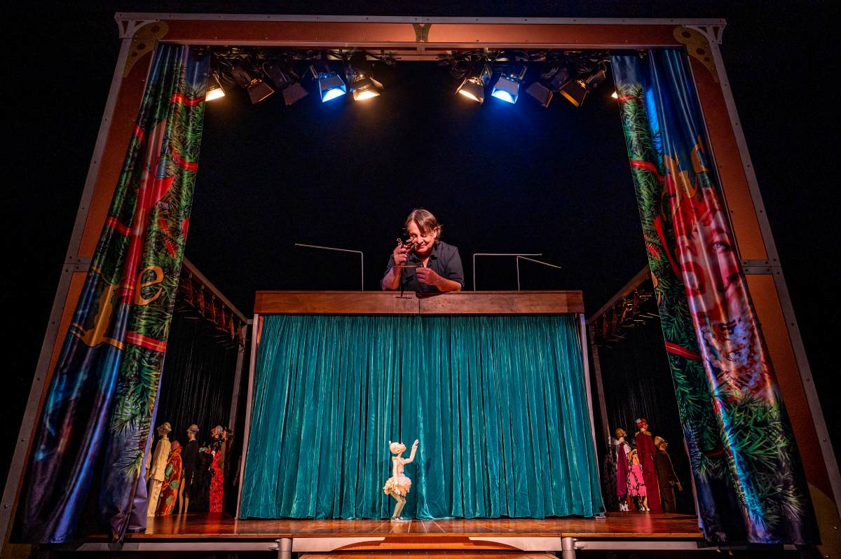 Theatre artist Ronnie Burkett’s Little Willy (Photo: Dahlia Katz)