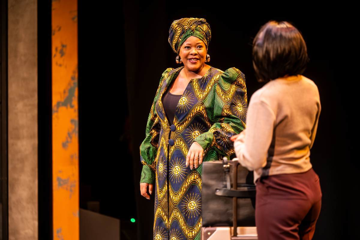 Warona Setshwaelo, Natasha Mumba in the Soulpepper/NAC production of Copperbelt - Set & Costume Design by Rachel Forbes, Lighting Design by Michelle Ramsay (Photo: Dahlia Katz)