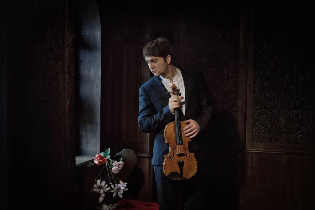 German violist Nils Monkemeyer