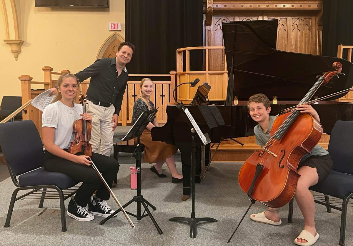 Participants in the Collingwood Music Festival Summer Masterclass Youth Academy 2025 with Artistic Director Daniel Vnukowski (Photo courtesy of CMF)