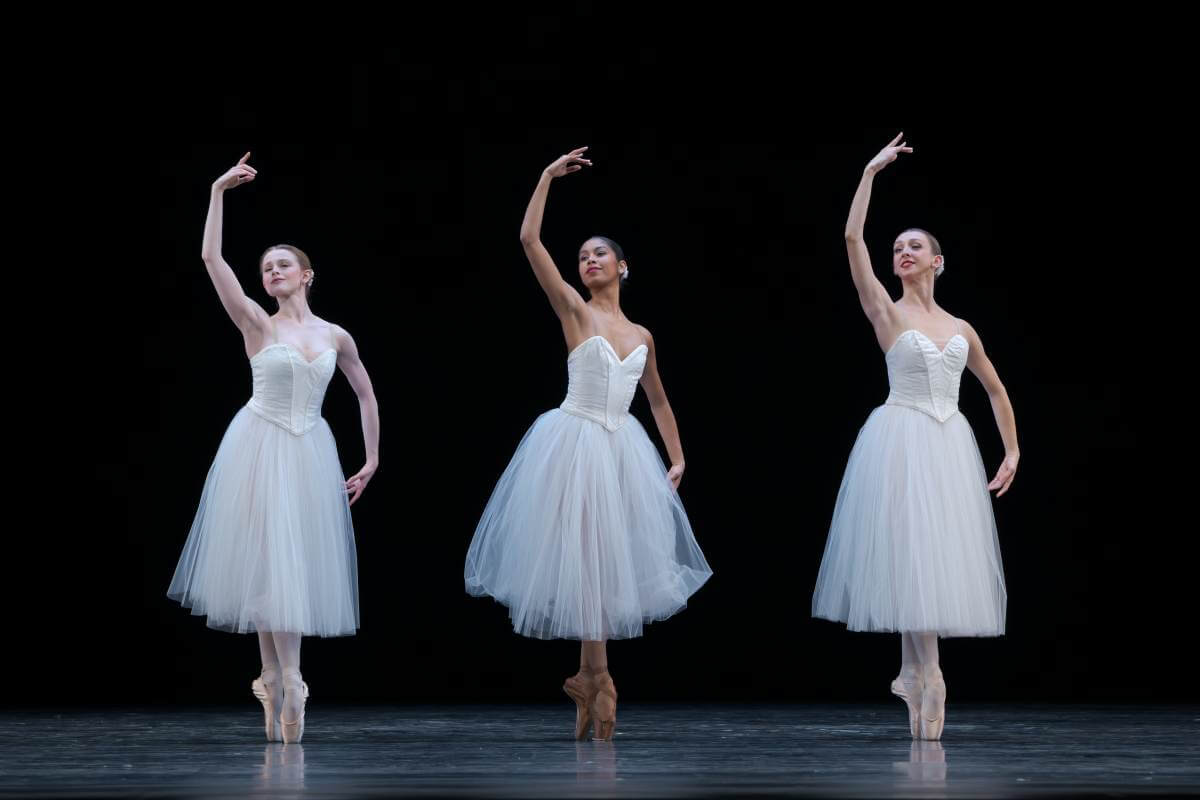 Keira Sanford, Tene Ward and Monika Haczkiewicz in Suite en Blanc. (Photo: Karolina Kuras, Courtesy of The National Ballet of Canada)