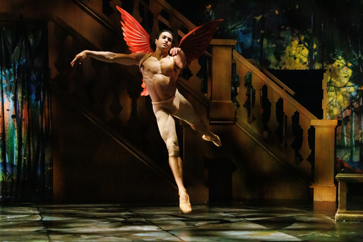 Artist of Atelier Ballet Eric Da Silva in Opera Atelier's productionof Pelléas et Mélisande (Photo: Bruce Zinger)