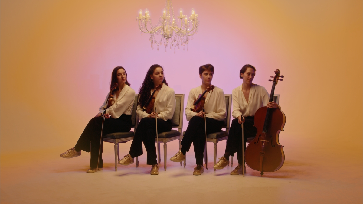 Quatuor Magenta (L-R): first violinist Ida Derbesse; second violinist Elena Watson-Perry; violist Claire Pass-Lanneau; cellist Fiona Robson (Photo courtesy of Quatuor Magenta)