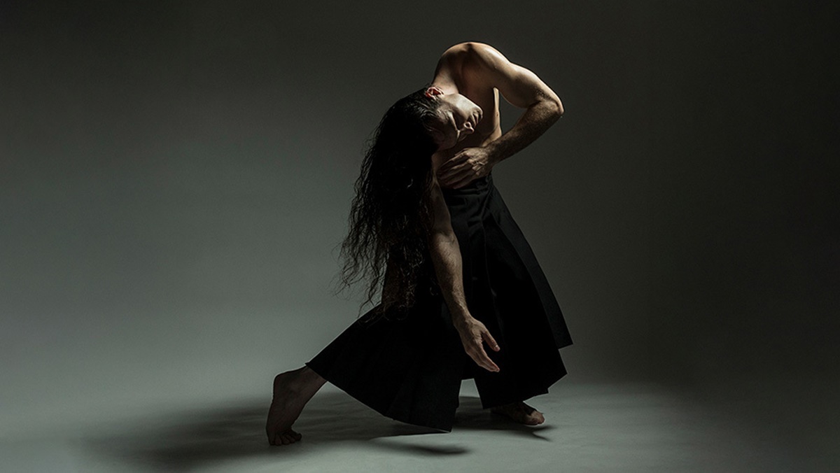 Performer and choreographer Jera Wolfe (Photo: Alexsandar Antonijevic)