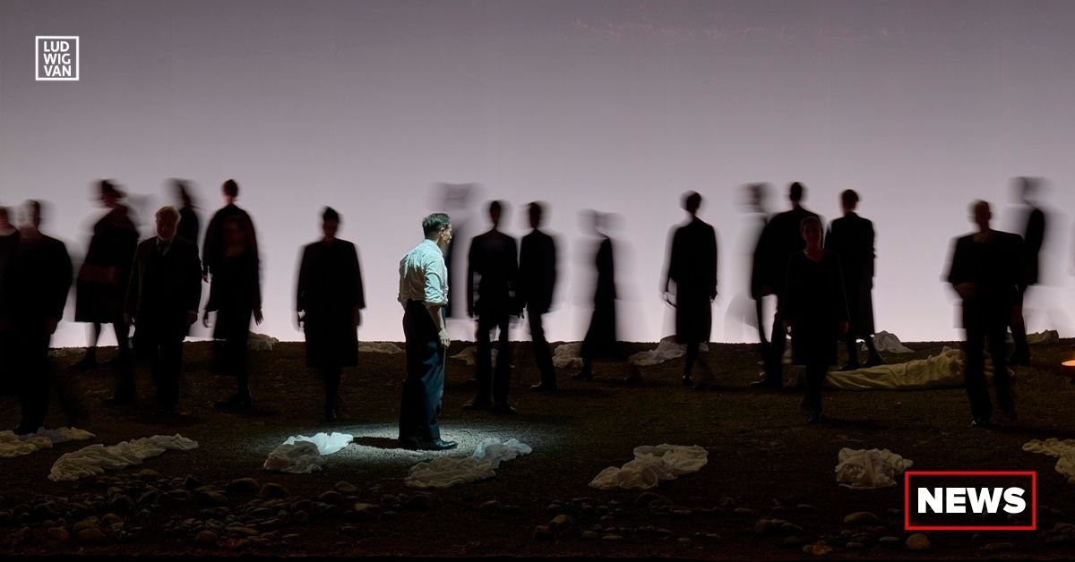 Iestyn Davies as Orfeo in the Canadian Opera Company production of Orfeo ed Euridice (Photo: Michael Cooper)