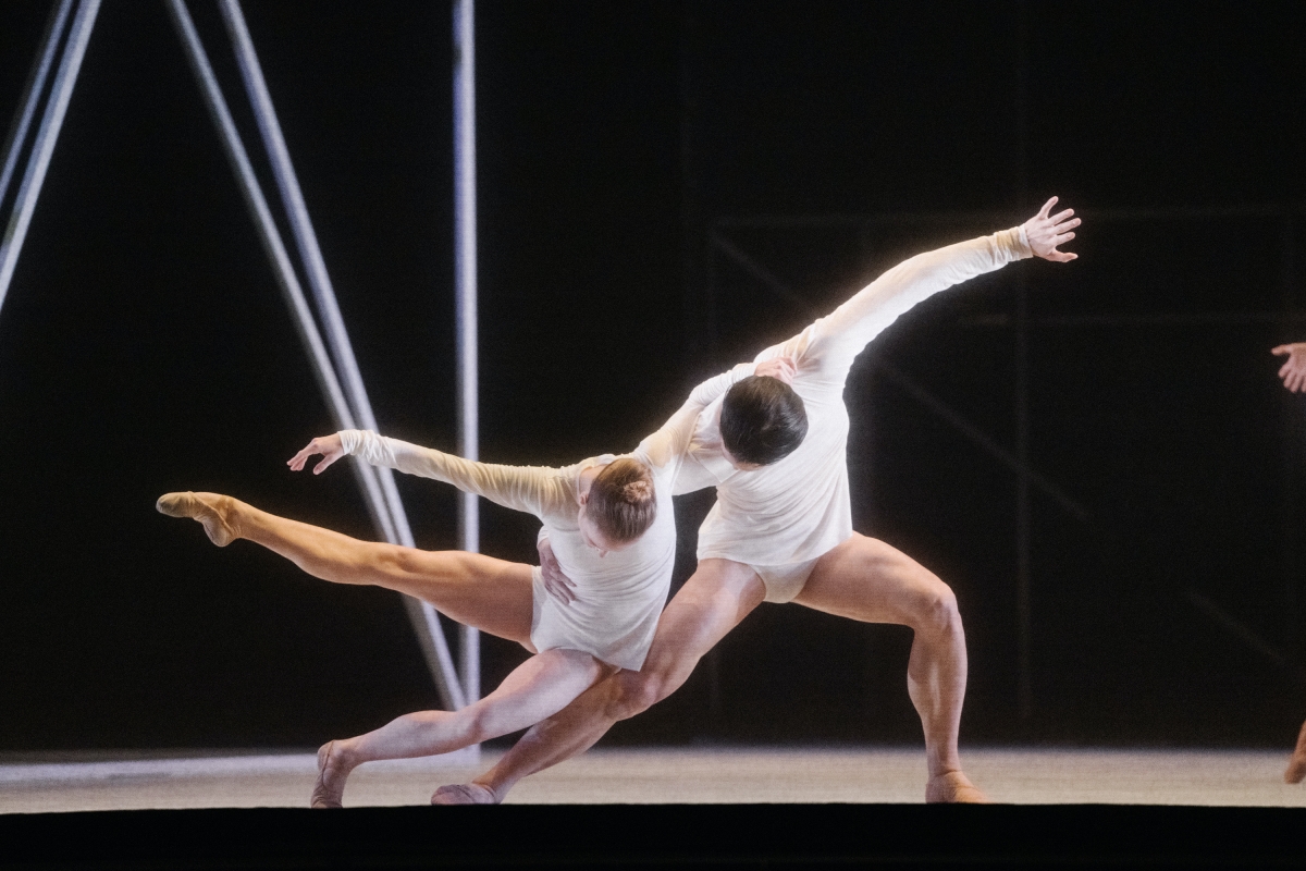 Heather Ogden and Christopher Gerty in MADDADDAM (Photo: Karolina Kuras, Courtesy of The National Ballet of Canada)