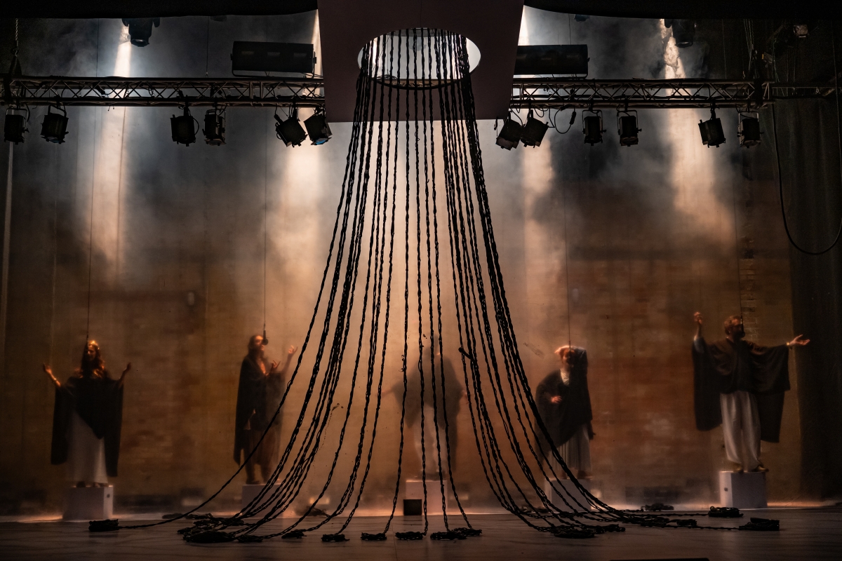 L-R: Michelle Monteith, Sasha Khan, Danté Prince, Amy Keating, and Gord Rand in Medusa at Soulpepper Theatre (Photo: Dahlia Katz)