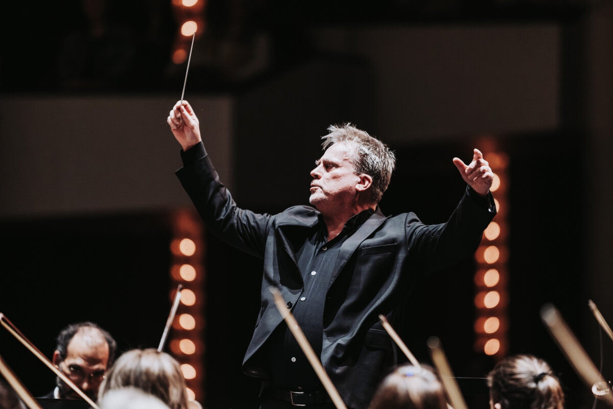 John Storgårds conducts the National Arts Centre Orchestra (Photo: Curtis Perry)