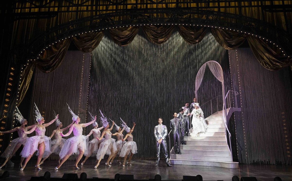 Sara Farb as Fanny Brice with members of the Funny Girl ensemble (Photo: David Cooper)