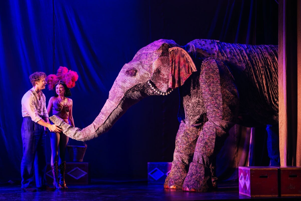 Zachary Keller and Helen Krushinsk in Water For Elephants (Photo: Matthew Murphy for MurphyMade)