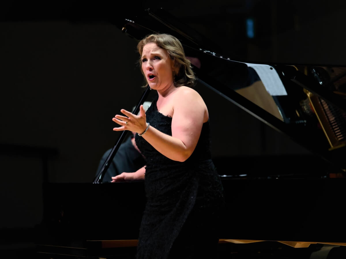 Mezzo-soprano Sasha Cooke performs at Toronto Summer Music 2026 (Photo: Lucky Tang)